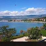 Апартаменты App Marin Сило